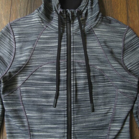 Lululemon Hooded Define Jacket Nulu size 8 *EUC - Picture 7 of 16